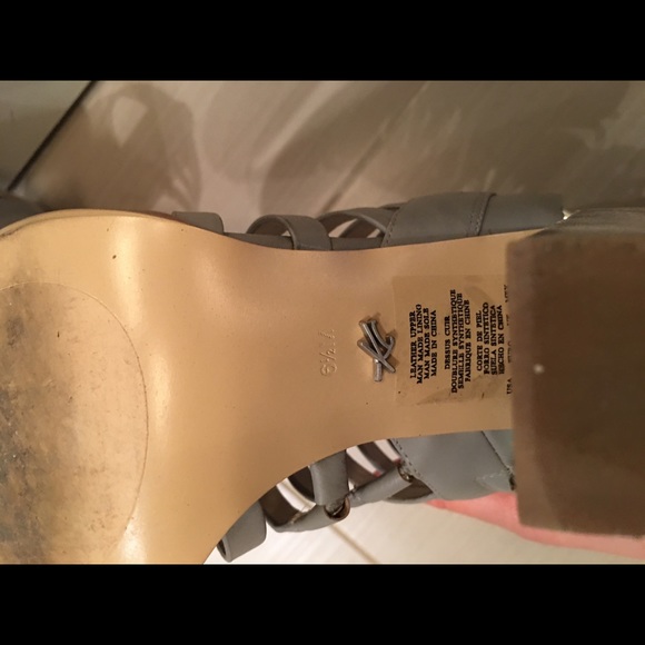 Kenneth Cole Gladitor Sandals. - Picture 4 of 5